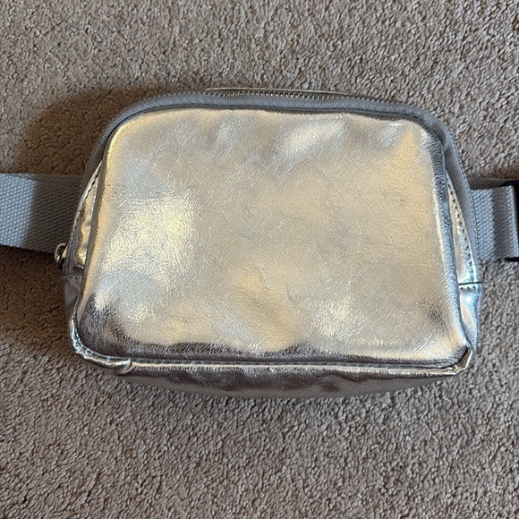 Silver Belt Bag - Picture 4 of 7